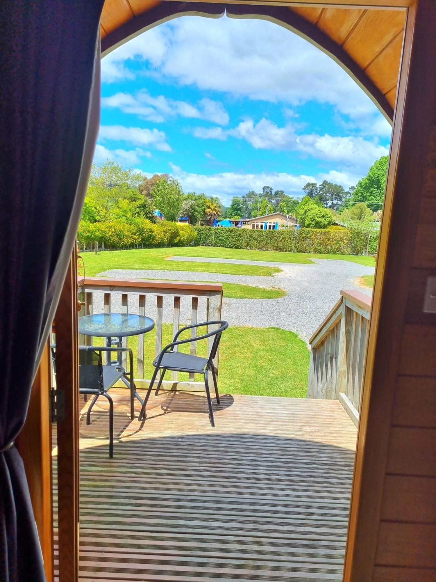 Flat Hills Tourist Park Hotel Ruahine Bagian luar foto